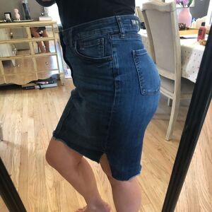 KUT From The Kloth Connie  Denim Skirt Size 6